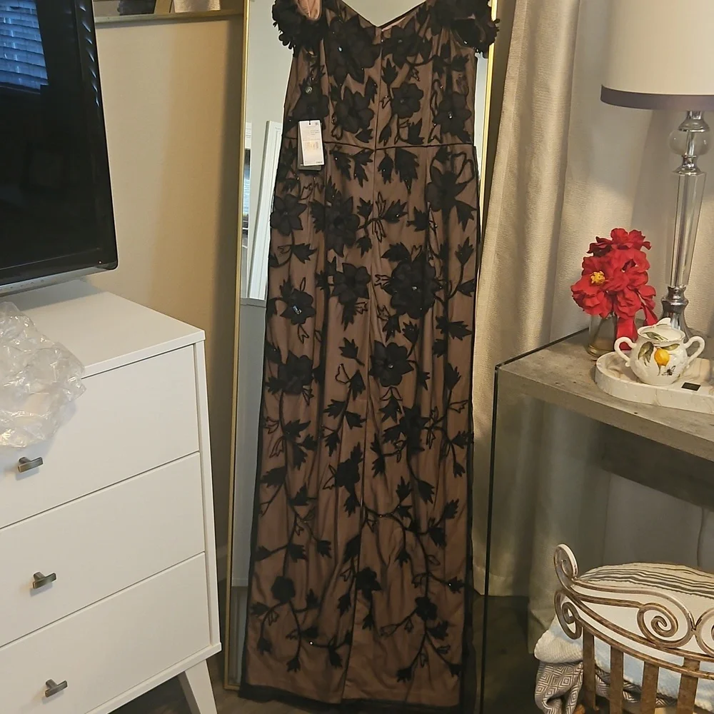 Adrianna Papell Black and Tan Floral Maxi Dress - Picture 4 of 12